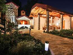 Pleasant Holiday Home in Polača with Swimming Pool