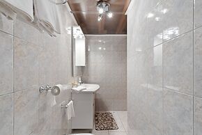 Pleasant Holiday Home in Polača with Swimming Pool