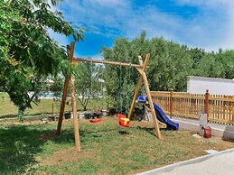 Pleasant Holiday Home in Polača with Swimming Pool