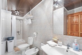 Pleasant Holiday Home in Polača with Swimming Pool
