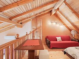 Pleasant Holiday Home in Polača with Swimming Pool