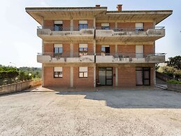 Apartment With Pool in Tuoro sul Trasimeno
