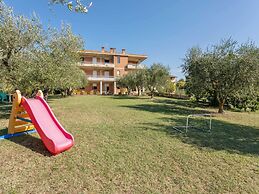 Apartment With Pool in Tuoro sul Trasimeno