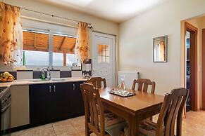 Welcoming Apartment in Venerato With Garden