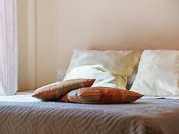 Welcoming Apartment in Venerato With Garden