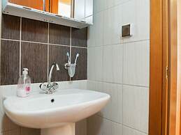 Welcoming Apartment in Venerato With Garden