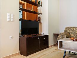 Welcoming Apartment in Venerato With Garden