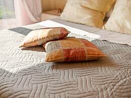 Welcoming Apartment in Venerato With Garden