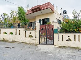 Welcoming Apartment in Venerato With Garden