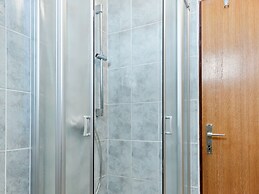 Snug Apartment in Vir near Sea