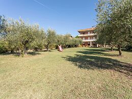 Apartment in Tuoro sul Trasimeno With Pool