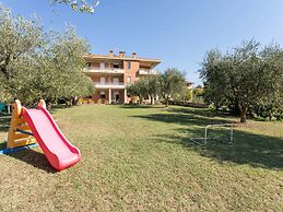 Apartment in Tuoro sul Trasimeno With Pool
