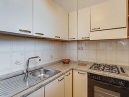 Apartment in Tuoro sul Trasimeno With Pool