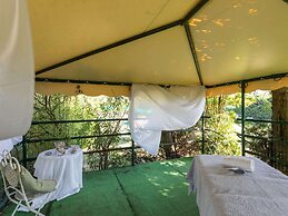 Apartment in Tuoro sul Trasimeno With Pool