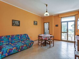 Apartment in Tuoro sul Trasimeno With Pool