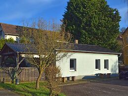 Serene Holiday Home in Naumburg near River