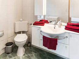 Serene Holiday Home in Naumburg near River