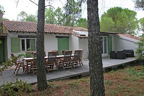 Villa in Fayence With Pool and Garden
