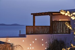 Amyth of Mykonos Agios Stefanos