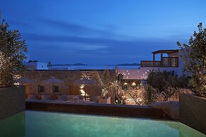 Amyth of Mykonos Agios Stefanos