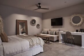 Amyth of Mykonos Agios Stefanos