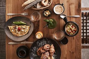 Amyth of Mykonos Agios Stefanos