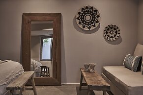 Amyth of Mykonos Agios Stefanos