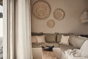 Amyth of Mykonos Agios Stefanos