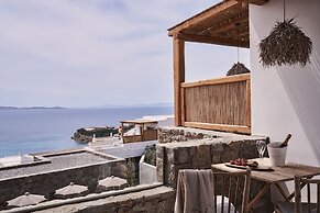 Amyth of Mykonos Agios Stefanos