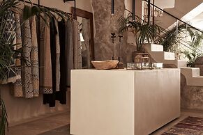 Amyth of Mykonos Agios Stefanos