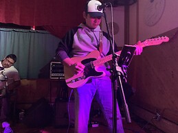 Sheridan Lawrence Inn