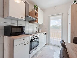 Quaint Apartment in Vir near Sea