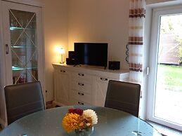 Elegant Apartment With Garden in Gingst