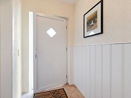 Apartment in Gingst With Sea Beach