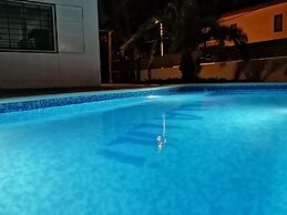 Belvilla by OYO Blissful Villa With Private Pool