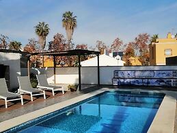 Belvilla by OYO Blissful Villa With Private Pool