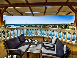 Holiday Home in Krusevo With Garden