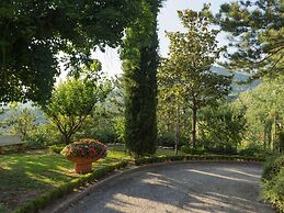 Villa in Tagliacozzo With Pool