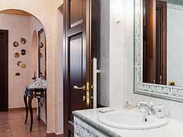 Villa in Tagliacozzo With Pool