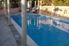 Villa in Tagliacozzo With Pool