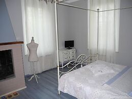 Beautiful Holiday Home in Santo Stefano With Swimming Pool