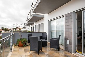 Attractive Villa in Salir Do Porto