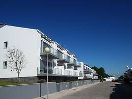 Attractive Villa in Salir Do Porto