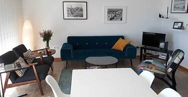 Attractive Villa in Salir Do Porto