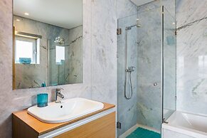 Attractive Villa in Salir Do Porto