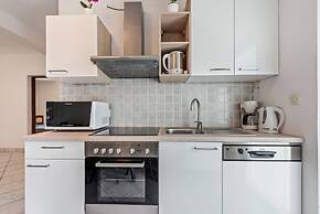 Homely Apartment in Vir With Balcony