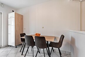 Homely Apartment in Vir With Balcony