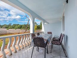 Homely Apartment in Vir With Balcony