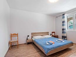 Homely Apartment in Vir With Balcony