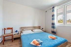 Homely Apartment in Vir With Balcony